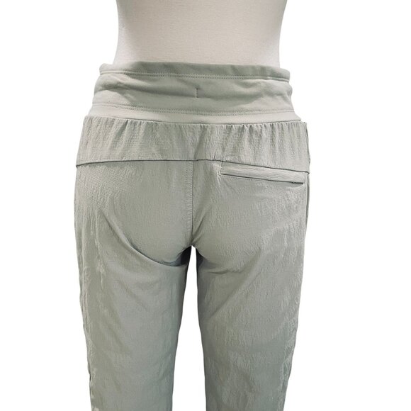 Athleta Trekkie North Jogger Pants Sz 2 Lightweight Stretch Travel Hiking Taupe - Picture 8 of 8
